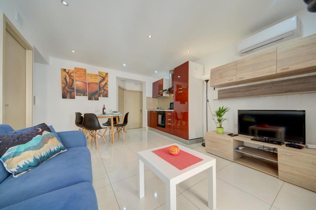 Sapphire Court 2 Bedroom Apartments By Shortletsmalta Sliema Exteriör bild